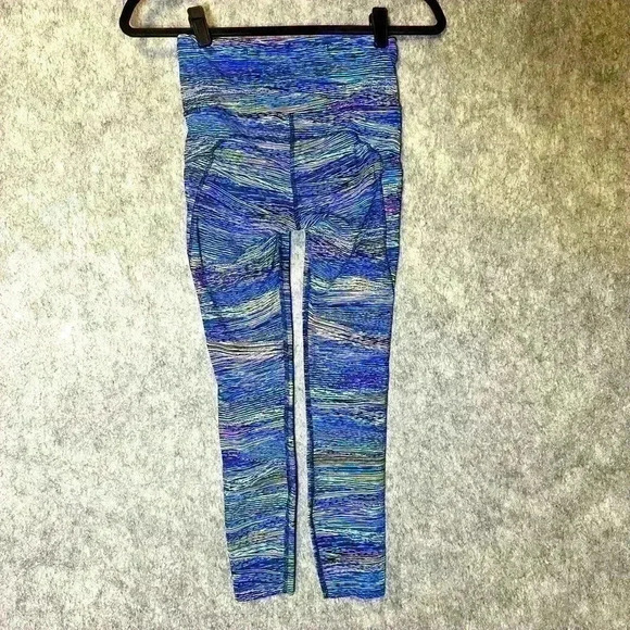 Lululemon Fast and Free Tight II - Size 4 - Picture 2 of 5